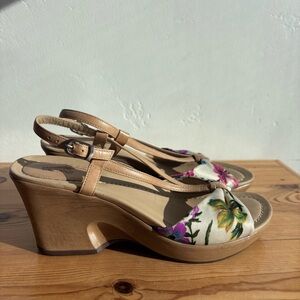 Dansko Naomi Wedge floral Sandals Sz 41 10.5-11